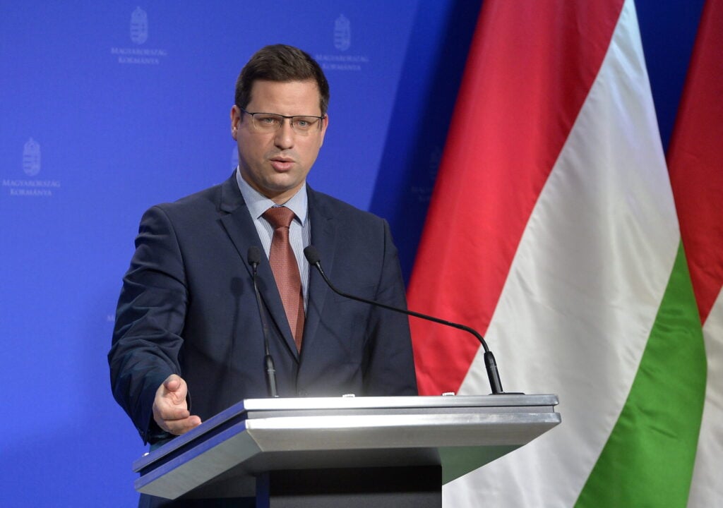 gulyás gergely, kormányinfó